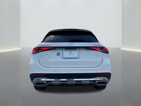 Used 2025 Mercedes-Benz GLC 300 4MATIC image 6