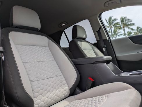 Used 2021 Chevrolet Equinox LS w/ LS Convenience Package image 15