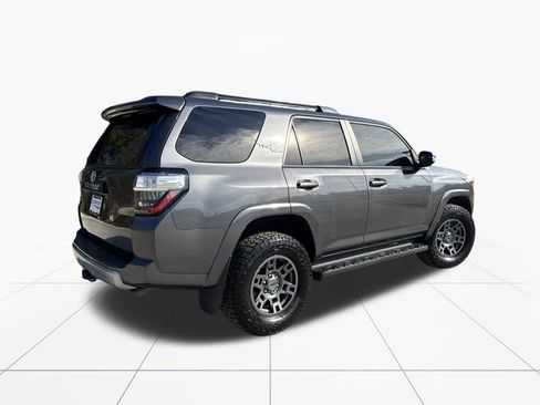 Used 2020 Toyota 4Runner TRD Off-Road Premium image 9