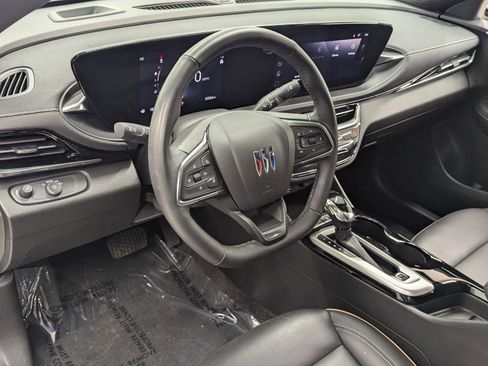 Used 2024 Buick Envista Avenir image 3
