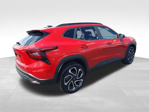 New 2026 Chevrolet Trax RS w/ Driver Confidence Package FWD image 5