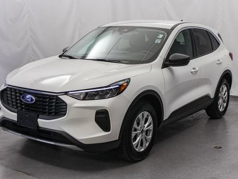 Used 2023 Ford Escape Active w/ Tech Pack #1 AWD/4WD image 5