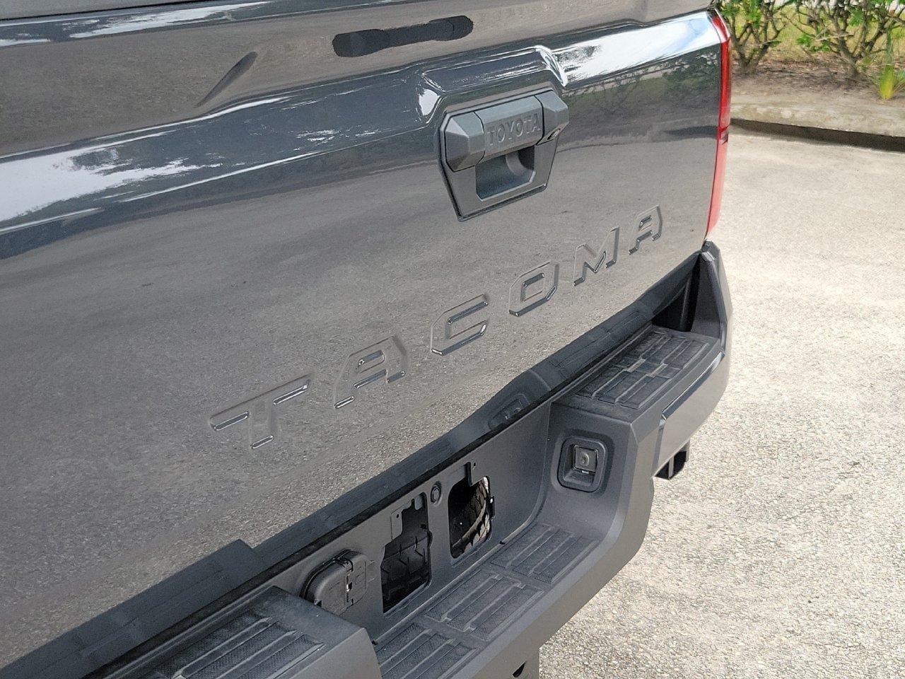 Used 2026 Toyota Tacoma SR5 RWD image 6