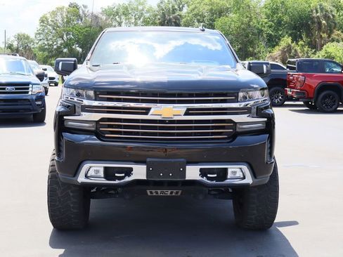 Used 2020 Chevrolet Silverado 1500 High Country w/ Technology Package image 3