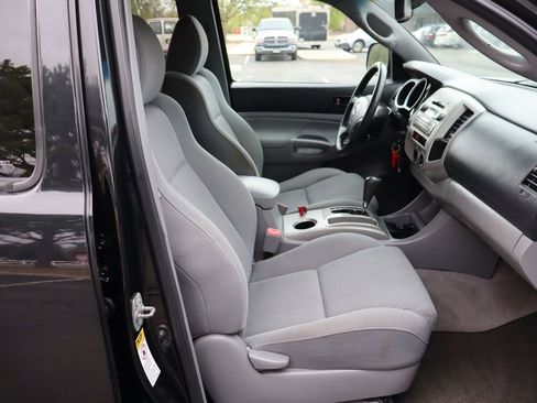 Used 2010 Toyota Tacoma 4x4 Double Cab image 22