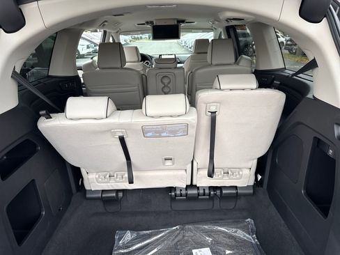 Used 2026 Honda Odyssey Touring image 23