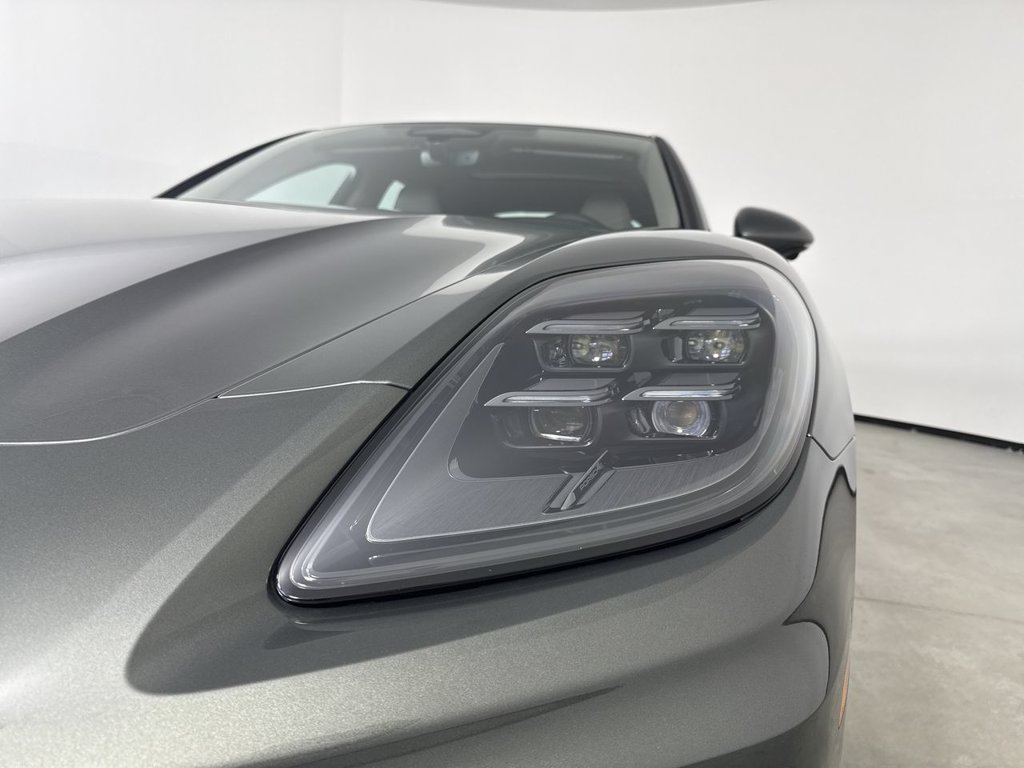 New 2026 Porsche Panamera 4 AWD/4WD image 11