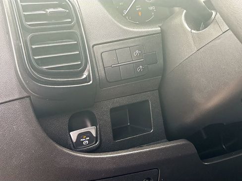 Used 2023 RAM ProMaster 2500 FWD image 10