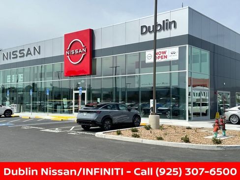 Certified 2026 Nissan Murano Platinum w/ Cargo Package AWD/4WD image 57