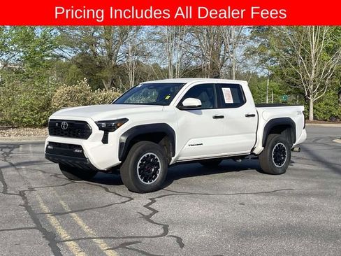 Used 2024 Toyota Tacoma TRD Off-Road AWD/4WD image 1