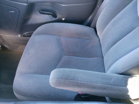 Used 2006 GMC Sierra 2500 SLE w/ Snow Plow Prep Package image 40