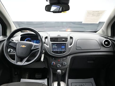 Used 2015 Chevrolet Trax LS AWD/4WD image 12