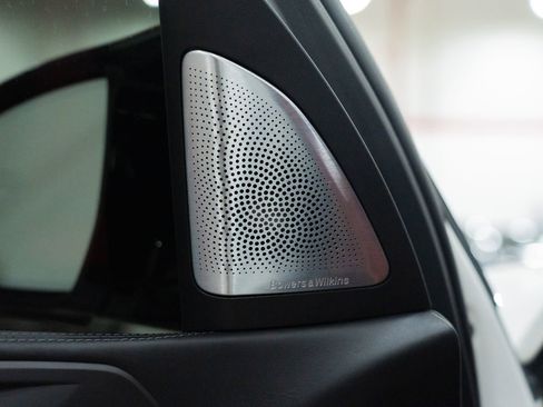 Used 2021 BMW X5 M w/ Competition Package image 19