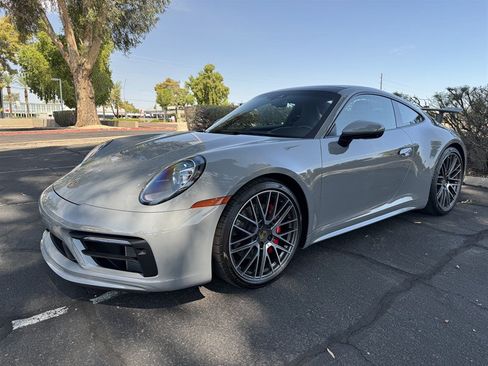 Used 2024 Porsche 911 Carrera 4S w/ Premium Package AWD/4WD image 12