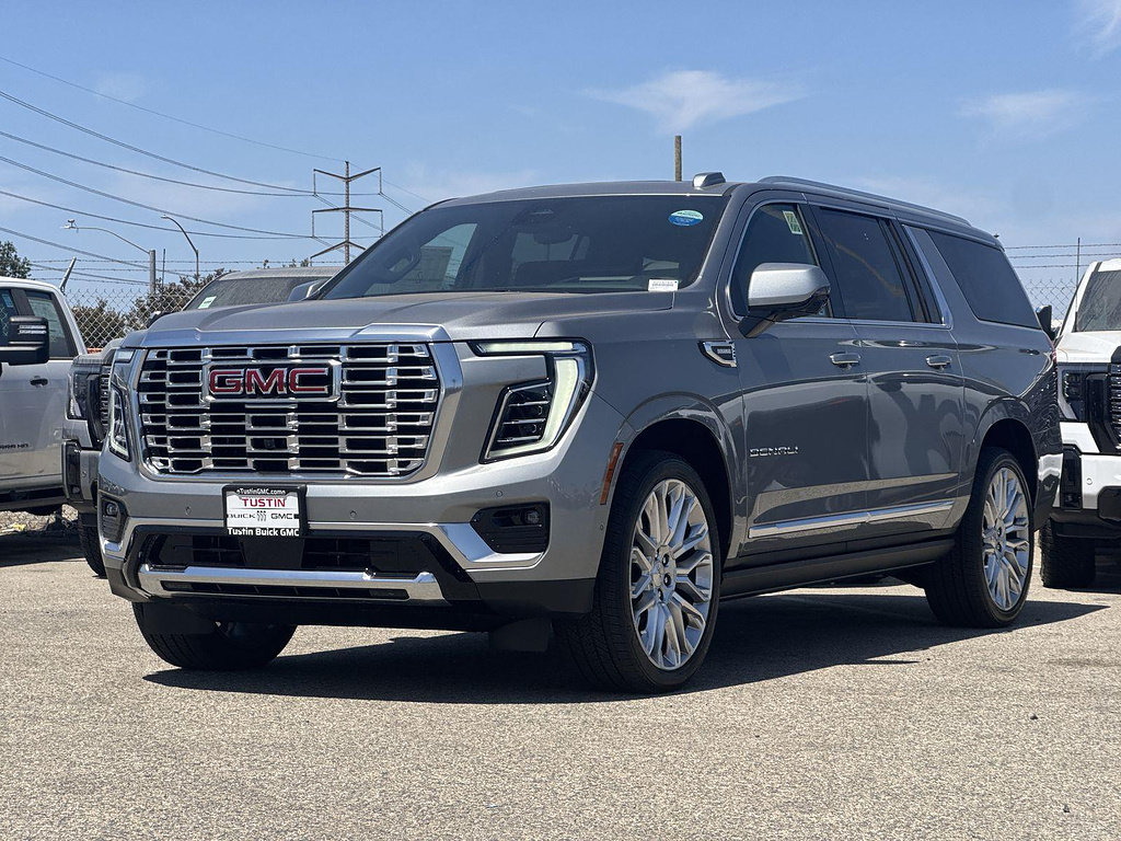 New 2026 GMC Yukon XL Denali w/ Denali Reserve Package AWD/4WD image 6