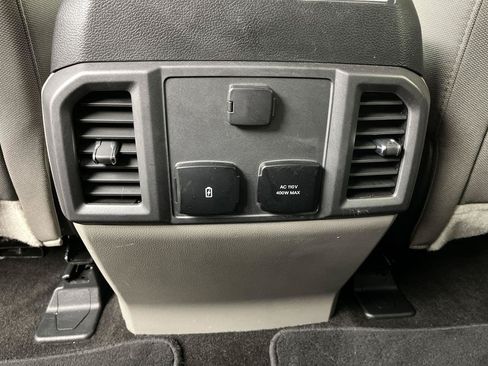 Used 2018 Ford F150 XLT w/ Equipment Group 302A Luxury AWD/4WD image 14