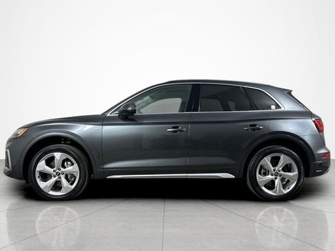 Used 2023 Audi Q5 2.0T Premium Plus w/ Premium Plus Package image 2