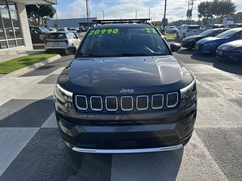 Used 2022 Jeep Compass Limited w/ Elite Group AWD/4WD image 2