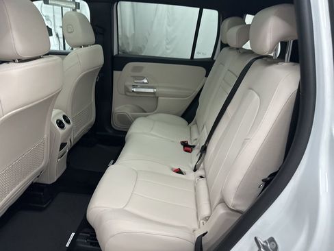 Used 2026 Mercedes-Benz GLB 250 4MATIC image 24