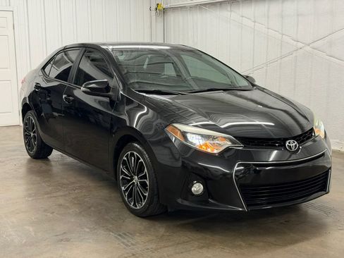 Used 2014 Toyota Corolla S FWD image 2