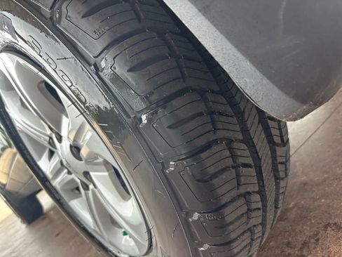 Used 2016 Chevrolet Traverse LS image 25