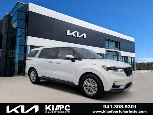 Certified 2024 Kia Carnival LX image 1