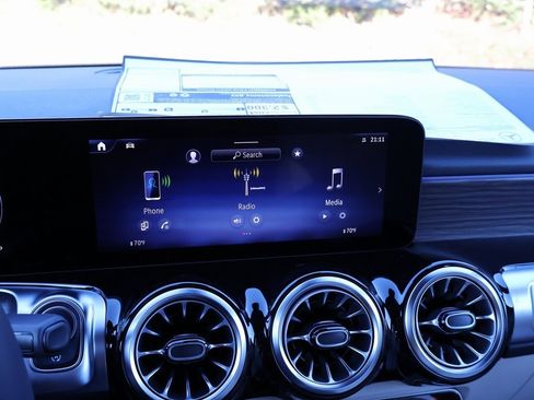 New 2026 Mercedes-Benz GLB 250 4MATIC image 24