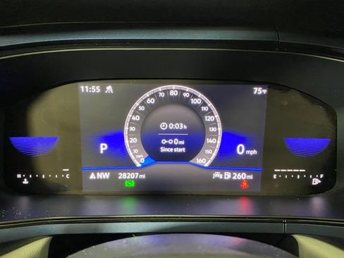 Used 2023 Volkswagen Taos SE w/ Panoramic Sunroof Package AWD/4WD image 19