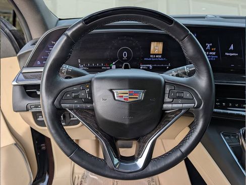 Used 2023 Cadillac Escalade ESV Premium Luxury w/ Performance Package image 24