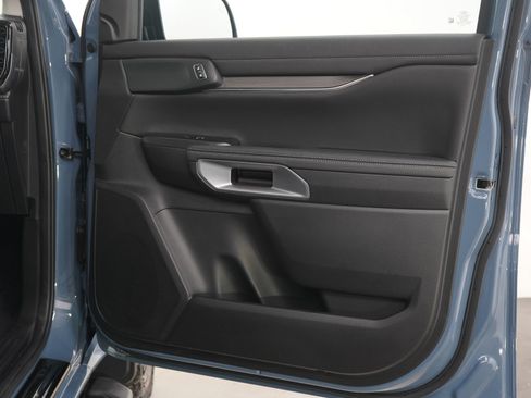 Used 2024 Ford Ranger Lariat w/ FX4 Off-Road Package image 12