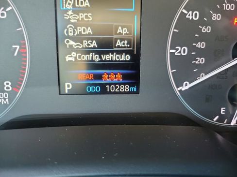 Used 2025 Toyota Corolla LE FWD image 18