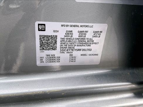 Used 2024 Chevrolet Silverado 3500 LT image 34