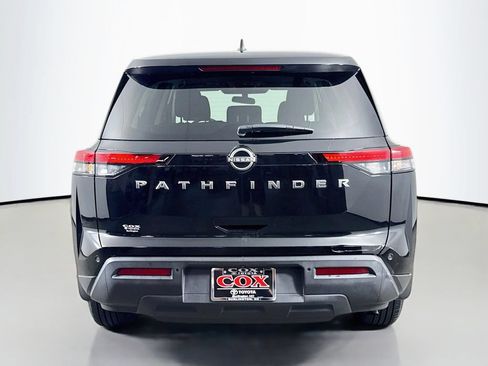 Used 2024 Nissan Pathfinder S FWD image 6