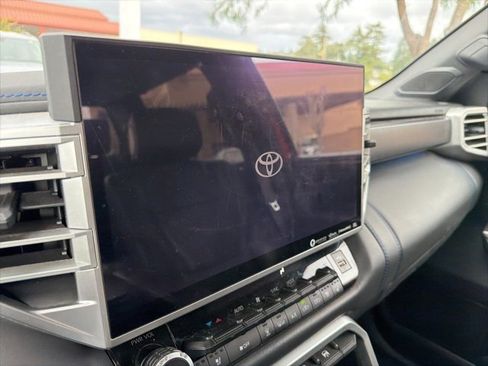 Used 2022 Toyota Tundra Platinum image 22