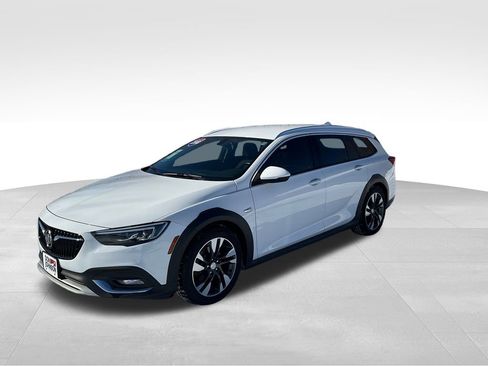 Used 2018 Buick Regal Essence w/ Driver Confidence Package #1 image 31