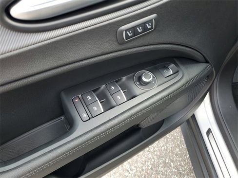 New 2025 Alfa Romeo Stelvio Sprint w/ Convenience Package image 21