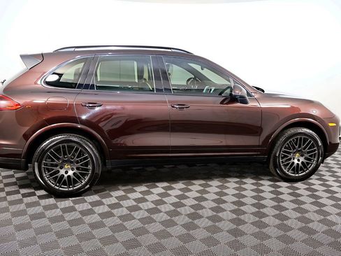 Used 2018 Porsche Cayenne image 6