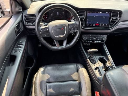 Used 2024 Dodge Durango GT RWD image 16