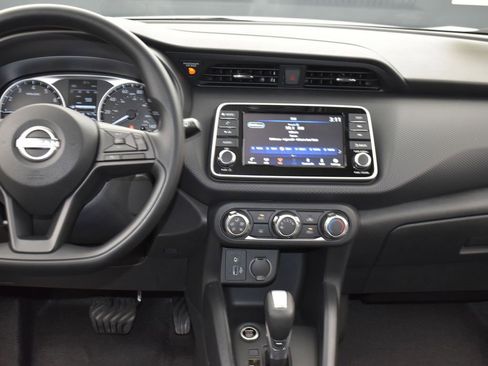 New 2025 Nissan Kicks Play S image 13