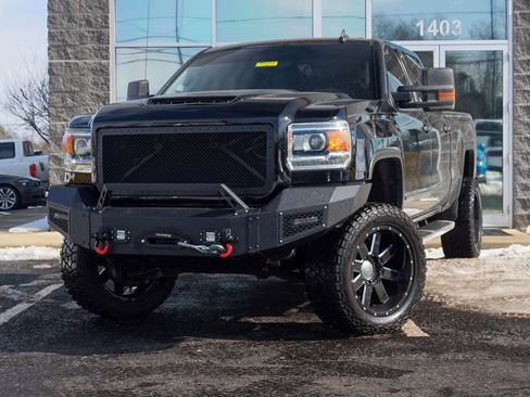 Used 2018 GMC Sierra 2500 SLE image 6