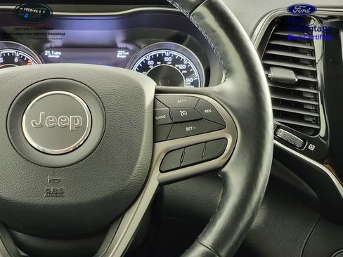 Used 2020 Jeep Cherokee Limited AWD/4WD image 28