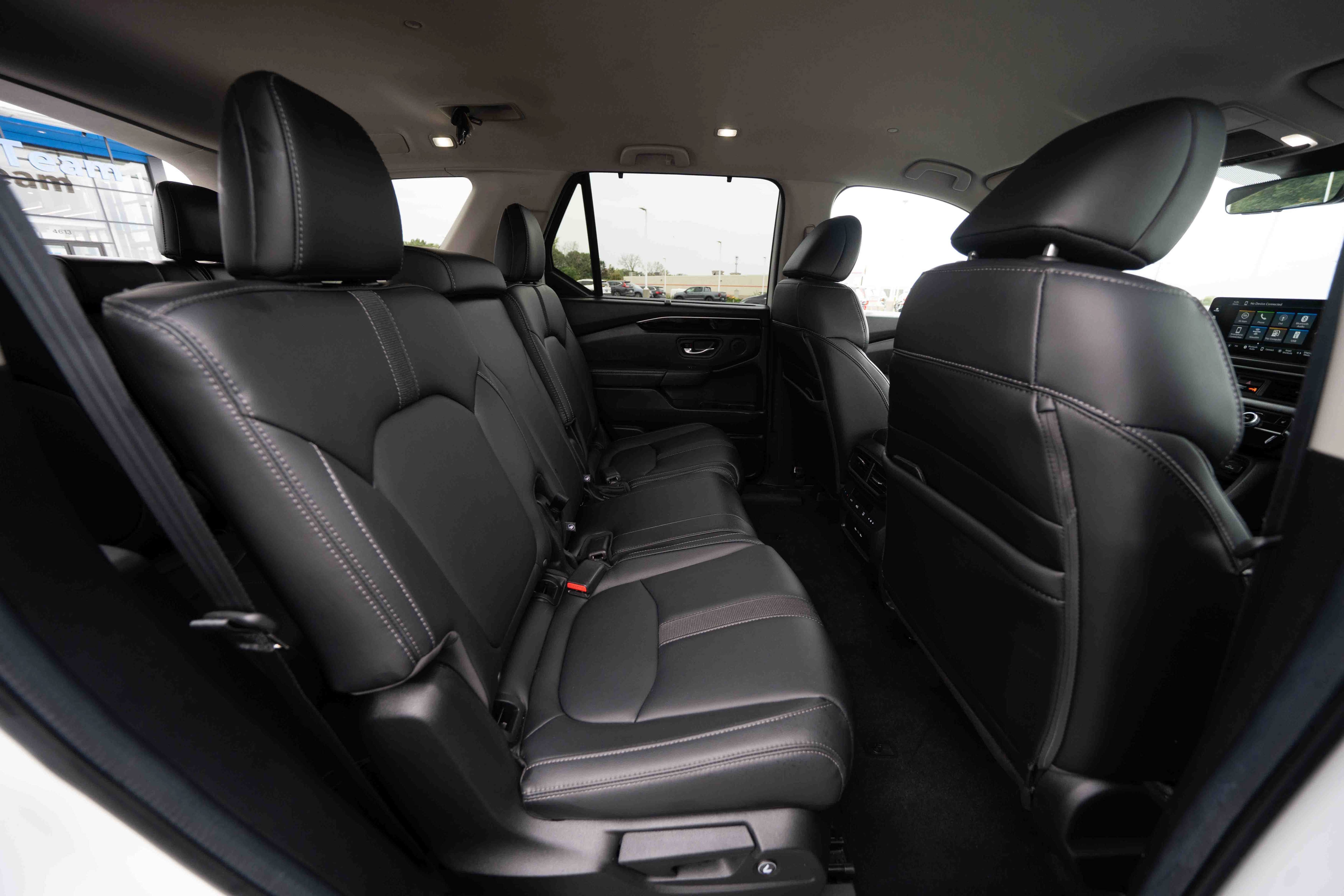 Certified 2024 Honda Pilot EX-L image 25