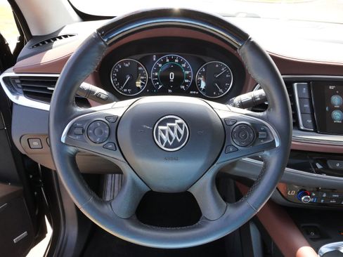 Used 2018 Buick Enclave Avenir w/ Trailering Package AWD/4WD image 26
