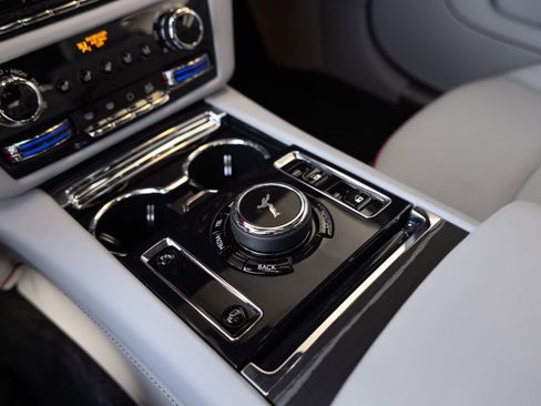 Used 2024 Rolls-Royce Spectre w/ Spectre Launch Package AWD/4WD image 31