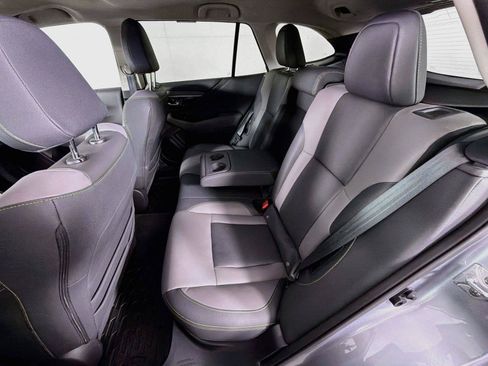 Used 2025 Subaru Outback Onyx Edition AWD/4WD image 25