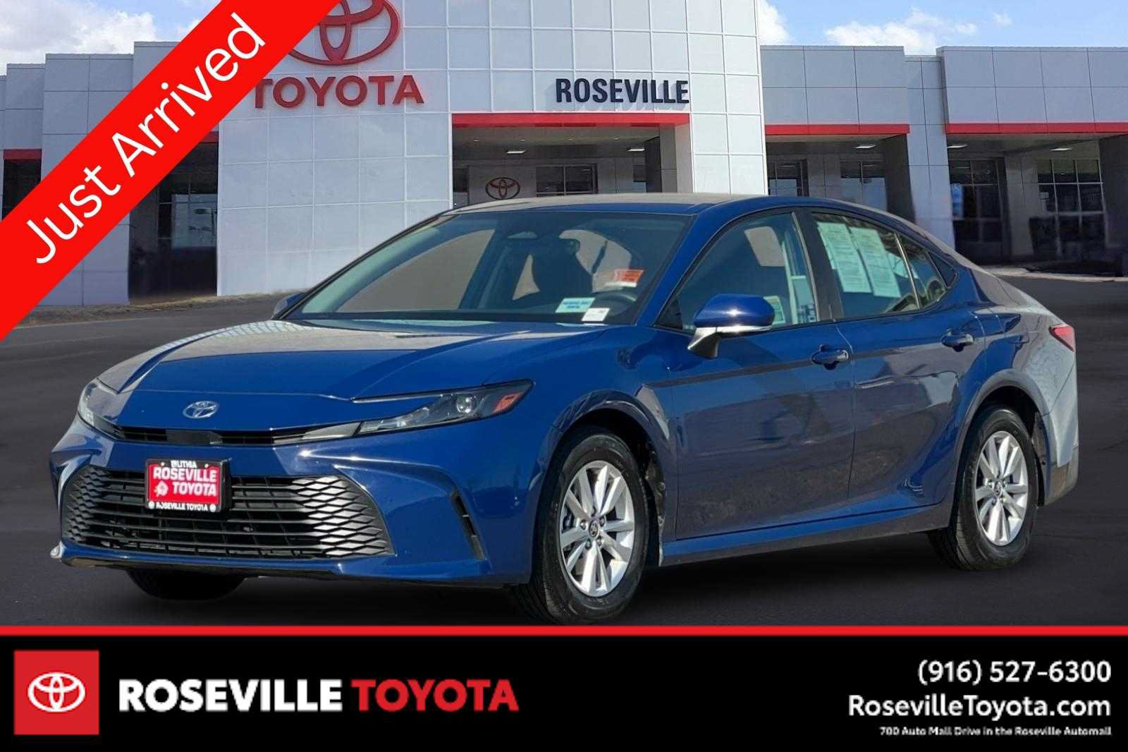 Certified 2025 Toyota Camry LE FWD image 1