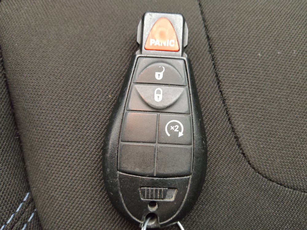 Used 2019 Jeep Cherokee Latitude w/ Popular Appearance Group FWD image 32