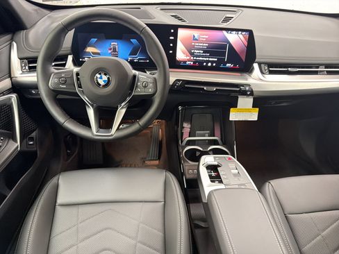 Used 2026 BMW X1 xDrive28i w/ Technology Package AWD/4WD image 24