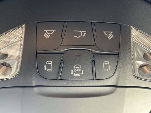 New 2026 Chrysler Pacifica Select w/ S Appearance Package image 5