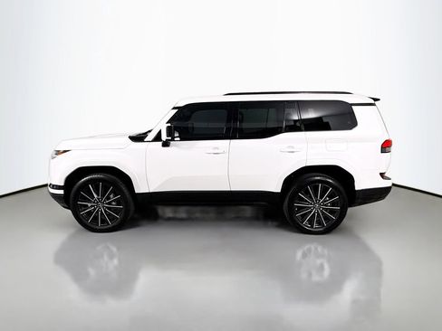 Certified 2025 Lexus GX 550 w/ Accessory Package (2T) AWD/4WD image 8